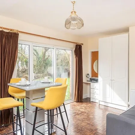 Villa Tai Chi House, T Dempsey's House *