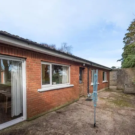 Tai Chi House, T Dempsey's House Villa *