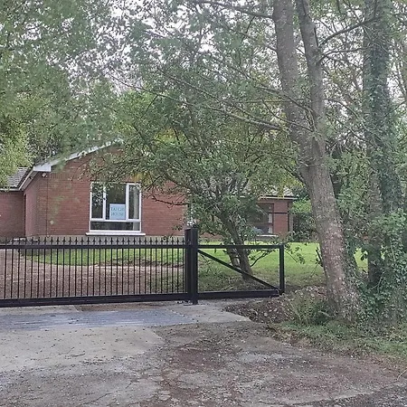 Tai Chi House, T Dempsey's House Vila Waterford