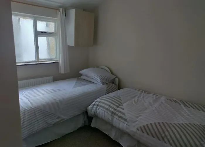 Tai Chi House, T Dempsey's House Вилла