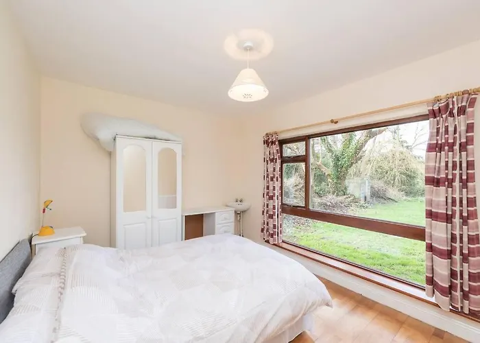 Tai Chi House, T Dempsey's House *