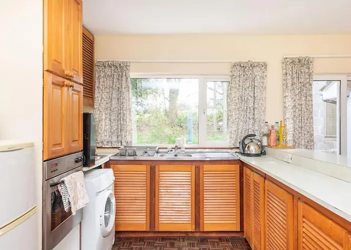 Tai Chi House, T Dempsey's House *