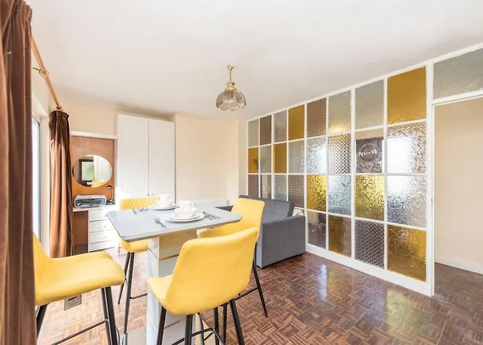 Tai Chi House, T Dempsey's House Вотафорд