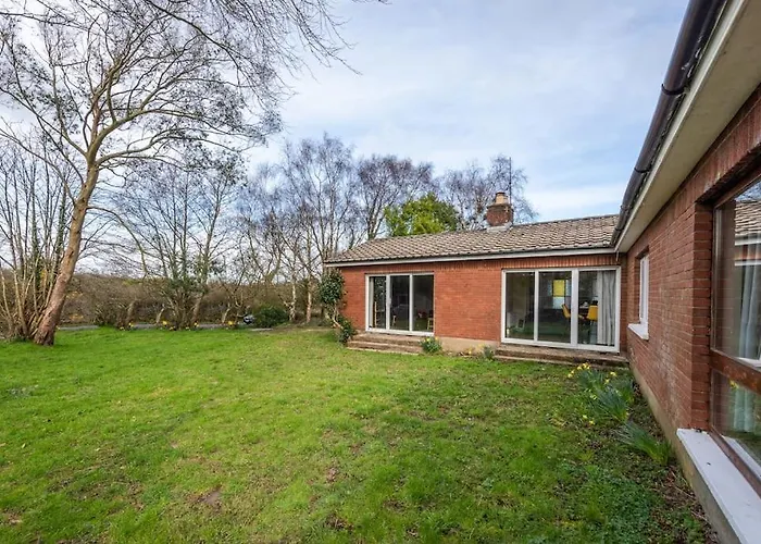 Tai Chi House, T Dempsey's House Вилла *